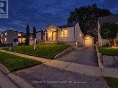 267 DREW STREET Oshawa Ontario, L1H 5A6