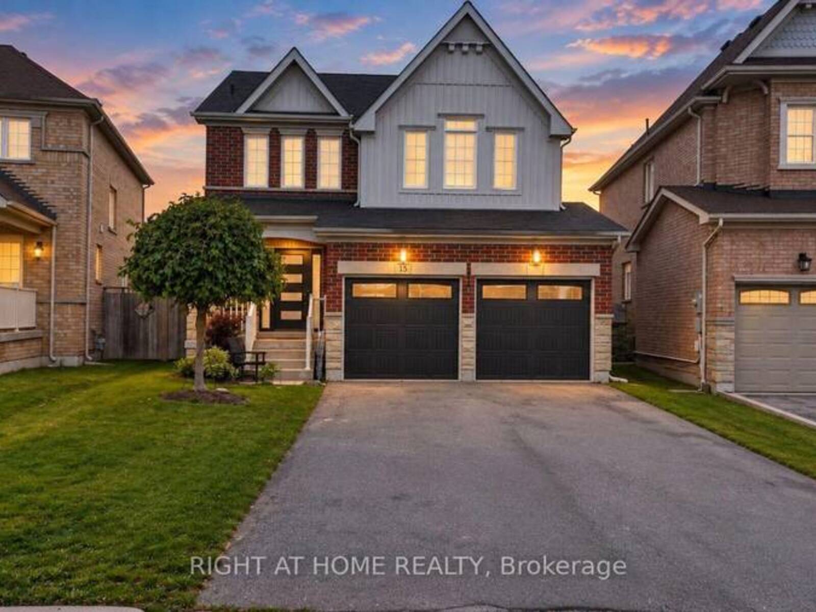 15 SUNDRAGON TRAIL, Bradford West Gwillimbury, Ontario L3Z 0H4