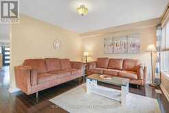 15 SUNDRAGON TRAIL | Bradford West Gwillimbury Ontario | Slide Image Nine