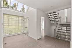 51 KEMPENFELT DRIVE | Barrie Ontario | Slide Image Eight