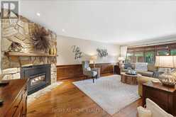 1594 HERITAGE WAY | Oakville Ontario | Slide Image Sixteen