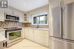 68 BRIAR PATH N | Brampton Ontario | Slide Image Eight