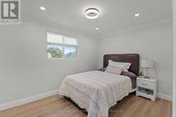 1348 JANINA BOULEVARD | Burlington Ontario | Slide Image Nineteen