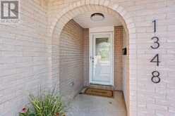 1348 JANINA BOULEVARD | Burlington Ontario | Slide Image Four