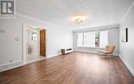 14 DIXINGTON CRESCENT | Toronto Ontario | Slide Image Six
