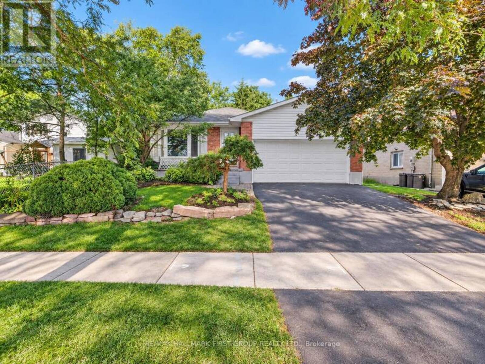 174 HIGHVIEW AVENUE E, London, Ontario N6C 5G7