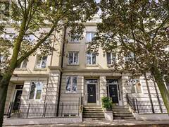 248 SPADINA ROAD Toronto Ontario, M5R 2V1
