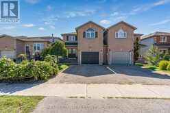 41 WILLOW DRIVE | Barrie Ontario | Slide Image One
