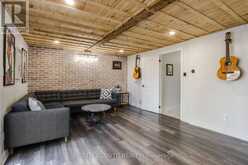 87 SCOTT CRESCENT | Barrie Ontario | Slide Image Nine