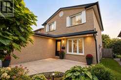 7 DRAKES DRIVE | Hamilton Ontario | Slide Image One