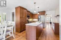 117 MCCAULEY COURT | Newmarket Ontario | Slide Image Eleven