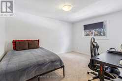 117 MCCAULEY COURT | Newmarket Ontario | Slide Image Seventeen