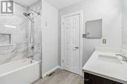 117 MCCAULEY COURT | Newmarket Ontario | Slide Image Twenty