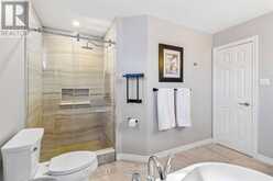 117 MCCAULEY COURT | Newmarket Ontario | Slide Image Thirty-one