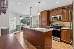117 MCCAULEY COURT | Newmarket Ontario | Slide Image Nine