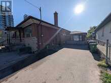 4 NORDIN AVENUE | Toronto Ontario | Slide Image Fourteen