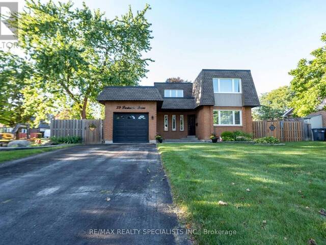 39 PARKSIDE DRIVE Brampton Ontario, L6Y 2H2 - 4 Bedrooms Home For Sale