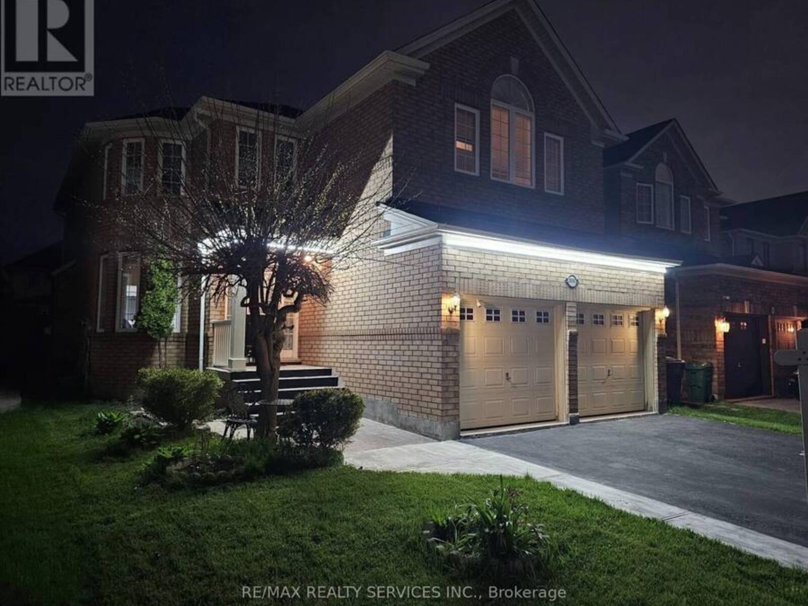 3696 WATERFALL CRESCENT, Mississauga, Ontario L5N 8G8