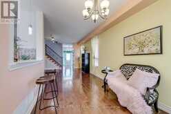 797 KHAN CRESCENT | Mississauga Ontario | Slide Image Twelve
