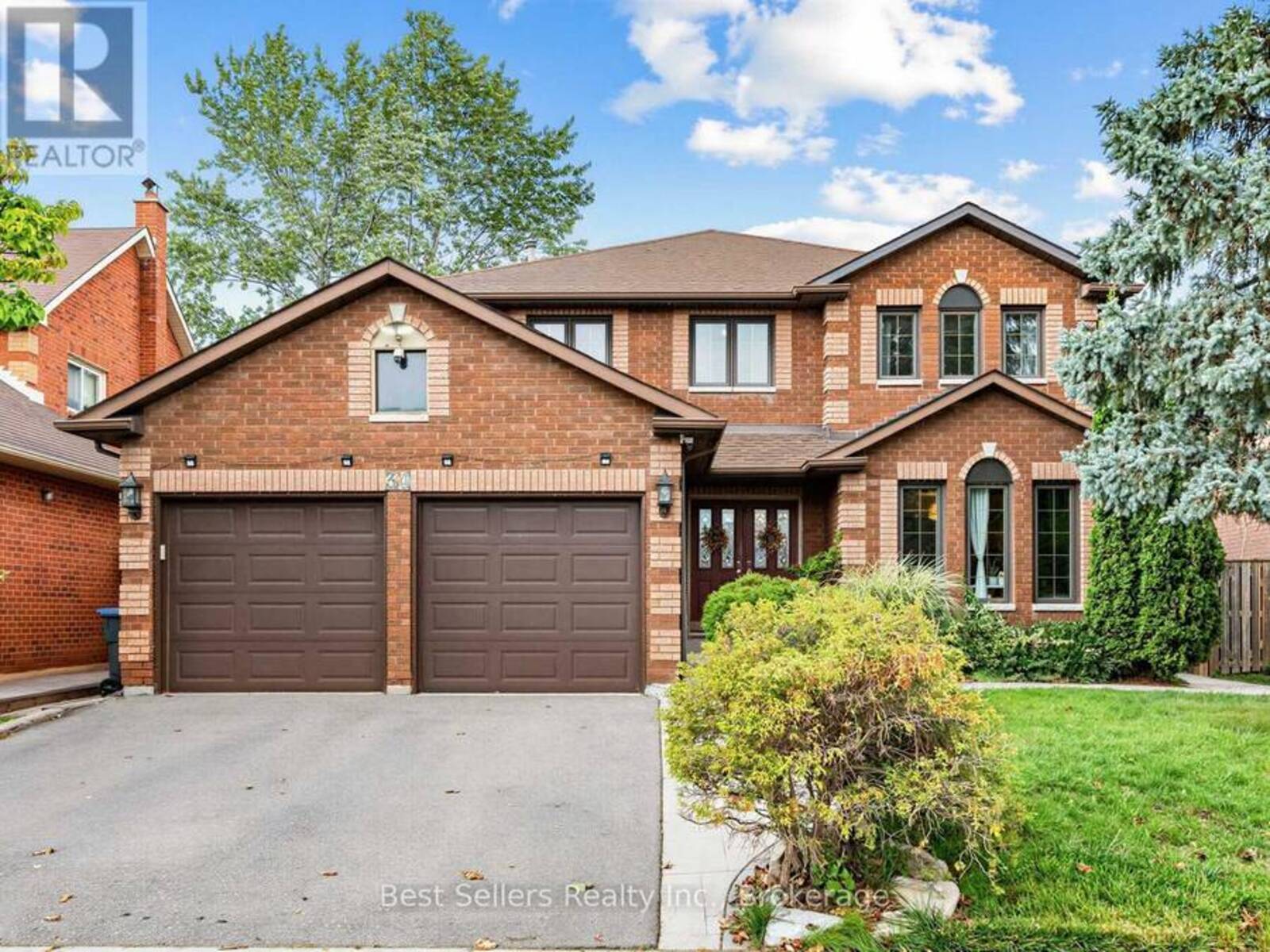 34 KENPARK AVENUE, Brampton, Ontario L6Z 3R5