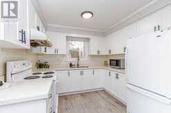 74 PARKPLAZA DRIVE S | Hamilton Ontario | Slide Image Thirteen