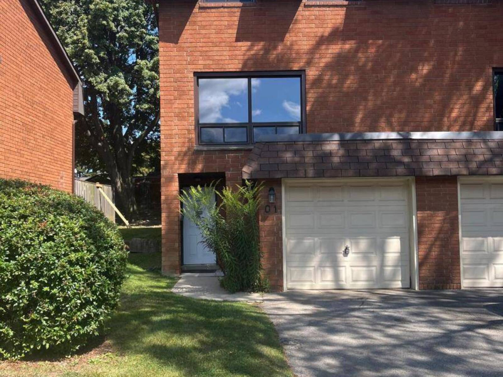 Q1 - 444 STONE CHURCH ROAD W, Hamilton, Ontario L9B 1R1