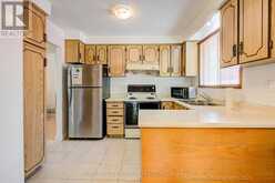 69 CASTLEBURY CRESCENT | Toronto Ontario | Slide Image Ten