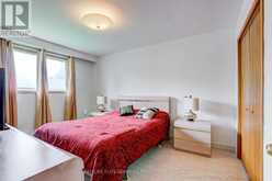 69 CASTLEBURY CRESCENT | Toronto Ontario | Slide Image Twelve