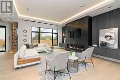 1403 WREN AVENUE | Oakville Ontario | Slide Image Three