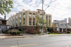 D - 957 BROADVIEW AVENUE | Toronto Ontario | Slide Image Three
