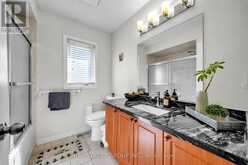 384 SPRUCE GROVE CRESCENT | Newmarket Ontario | Slide Image Nineteen