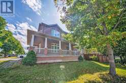 384 SPRUCE GROVE CRESCENT | Newmarket Ontario | Slide Image Two