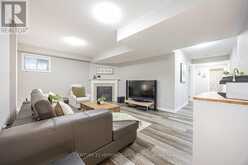 170 ALFRED SMITH WAY | Newmarket Ontario | Slide Image Eighteen