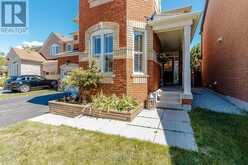 715 CASARIN CRESCENT | Milton Ontario | Slide Image Three