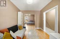 299 DELAWARE AVENUE | Toronto Ontario | Slide Image Seven