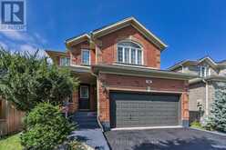 28 EMPIRE DRIVE | Barrie Ontario | Slide Image Two