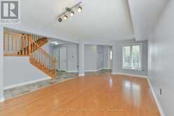 28 EMPIRE DRIVE | Barrie Ontario | Slide Image Four