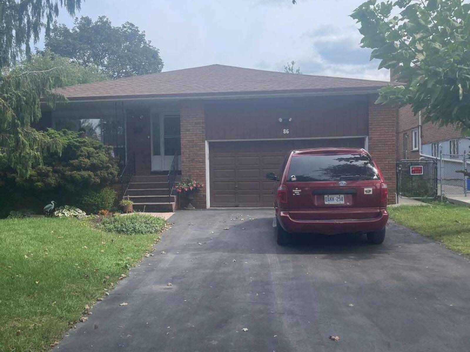 86 JADE CRESCENT, Brampton, Ontario L6S 3M8