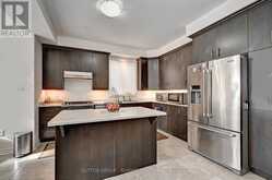 212 GRAVEL RIDGE TRAIL | Kitchener Ontario | Slide Image Seven
