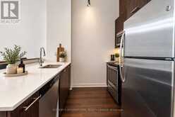 TH7 - 20 BRUYERES MEWS | Toronto Ontario | Slide Image Six
