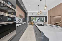 39 DERWYN ROAD | Toronto Ontario | Slide Image Eleven