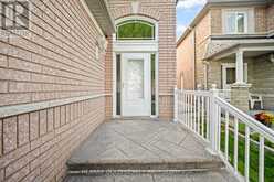 21 PACIFIC WIND CRESCENT | Brampton Ontario | Slide Image Three