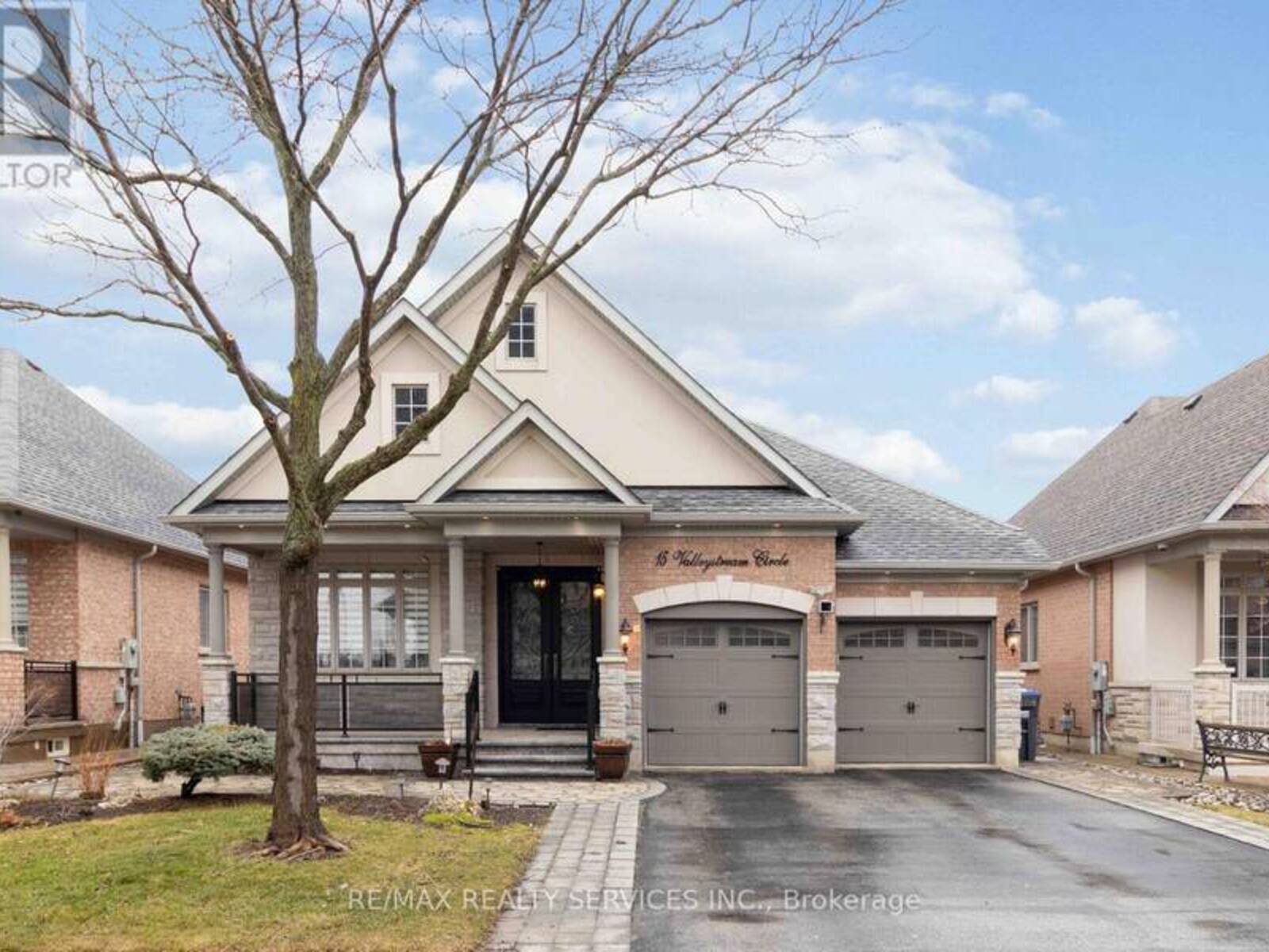 15 VALLEYSTREAM CIRCLE, Brampton, Ontario L6P 2E2