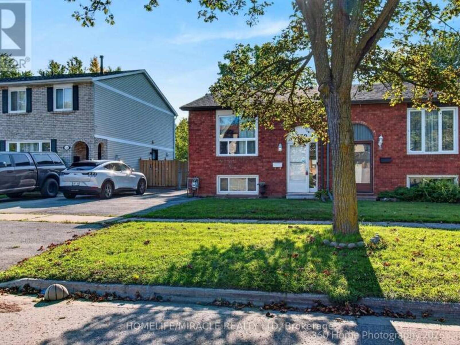 130 LONDONDERRY STREET, Oshawa, Ontario L1J 6Z3