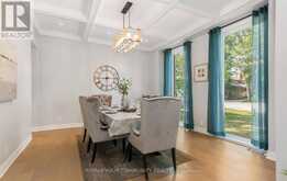606 STEPHENS CRESCENT | Oakville Ontario | Slide Image Eight