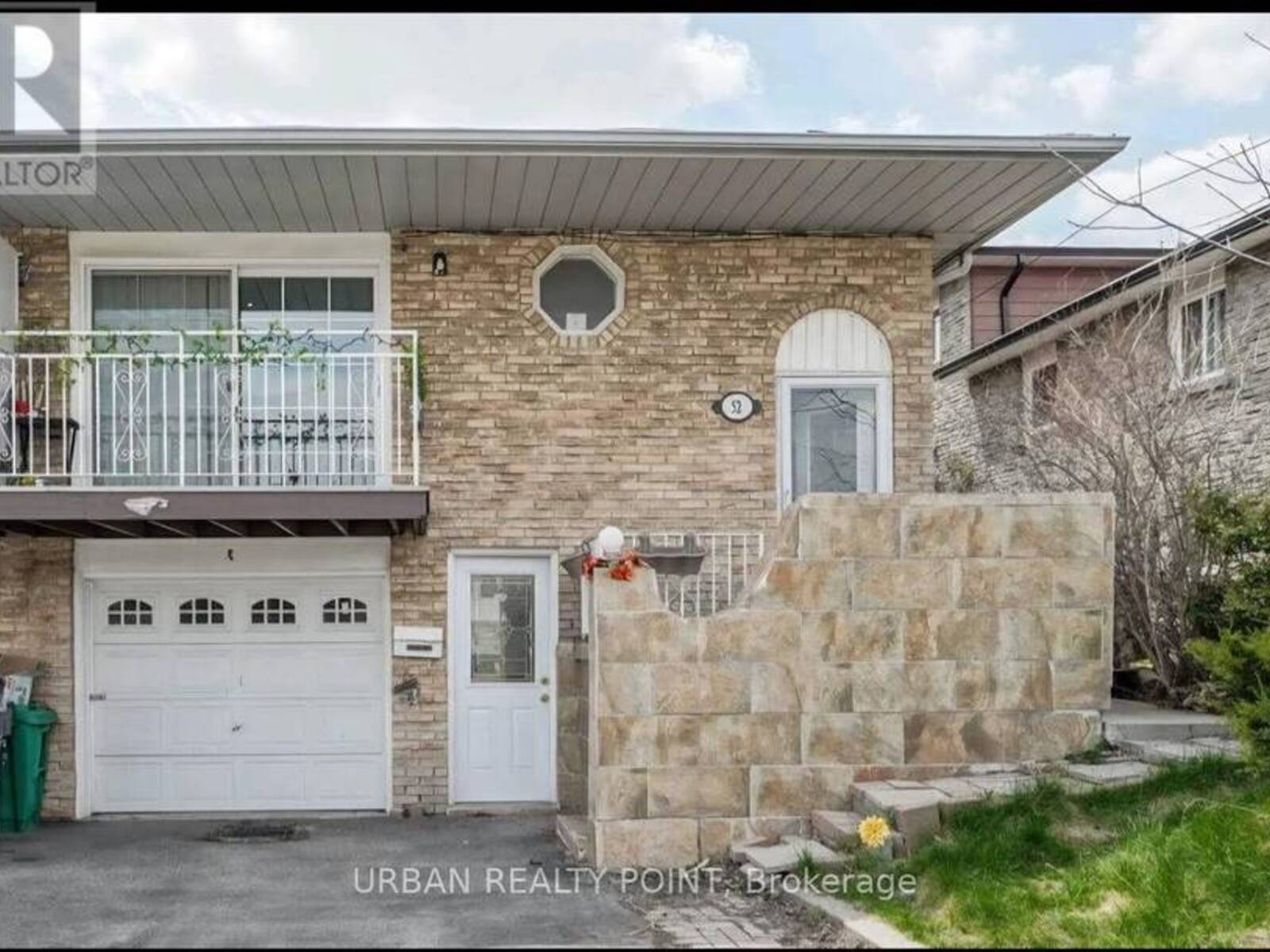 52 FALLWAY ROAD E, Brampton, Ontario L6V 3H2