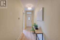 9 SALISBURY AVENUE | Cambridge Ontario | Slide Image Four