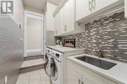 21 SKYLINE TRAIL | Nobleton Ontario | Slide Image Seventeen