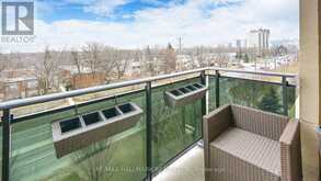 609 - 520 STEELES AVENUE W | Vaughan Ontario | Slide Image Thirty-one