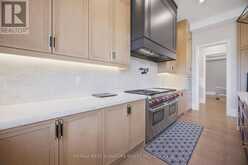 316 TOUCH GOLD CRESCENT | Aurora Ontario | Slide Image Sixteen